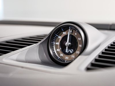 صورة 9 لـ 2025 Porsche MACAN