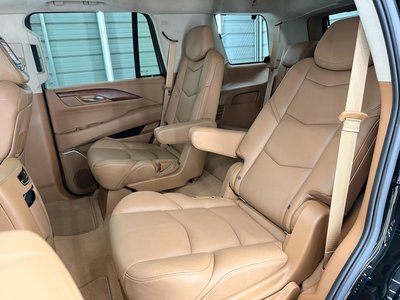 صورة 8 لـ 2016 Cadillac ESCALADE