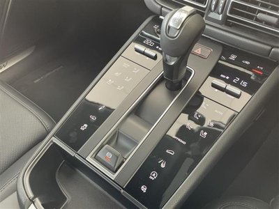 صورة مصغرة 17 لـ 2024 Porsche MACAN