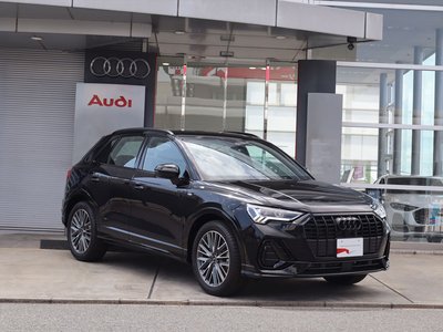 AUDI Q3 - 1