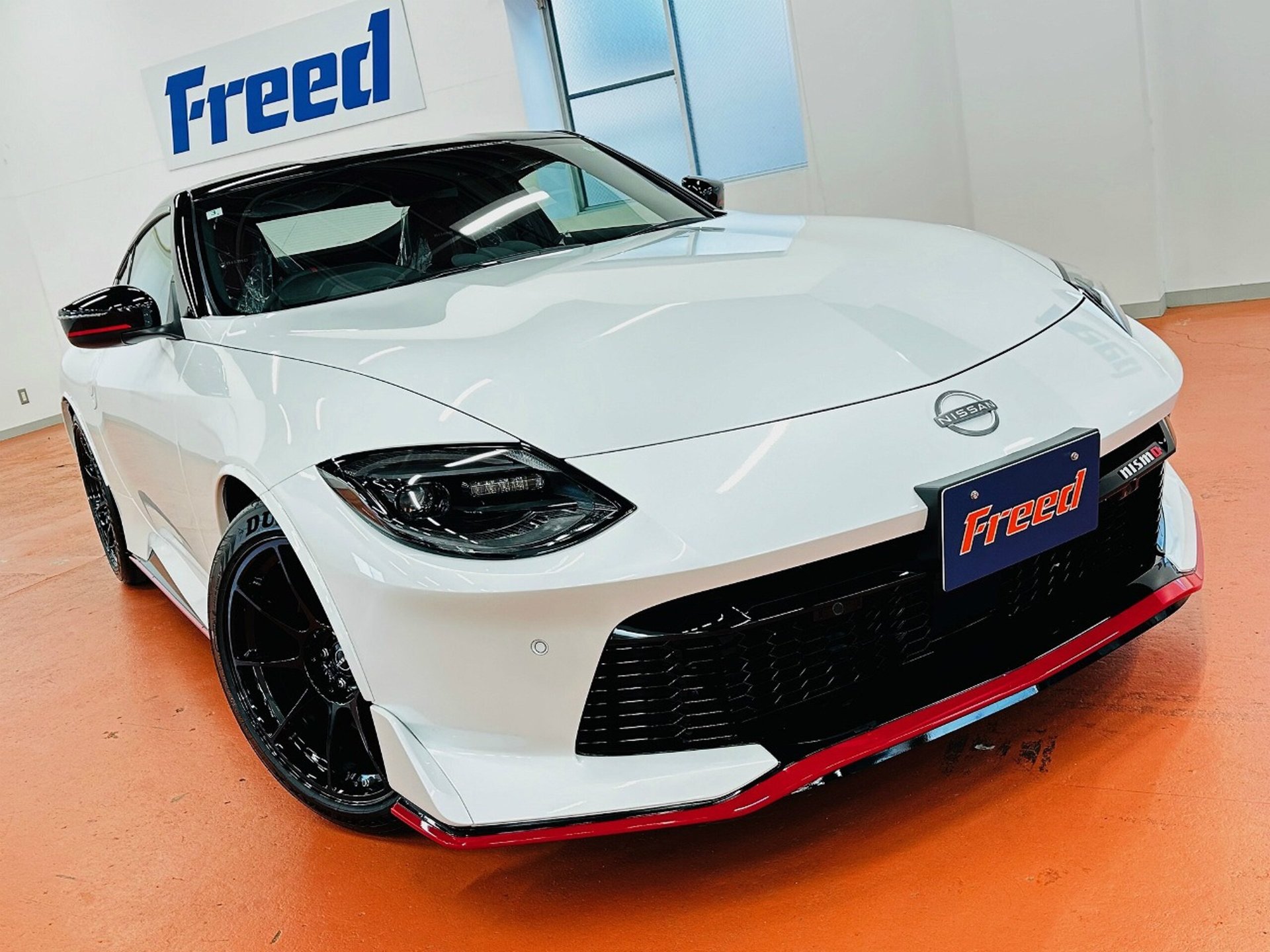 NISSAN FAIRLADY Z - View 1