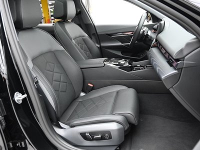 BMW 5 SERIES - 10