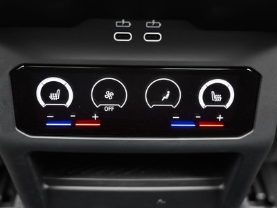 2025 BMW 5 SERIES 缩略图 16