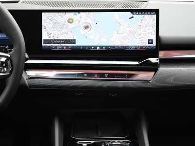 2025 BMW 5 SERIES 缩略图 14