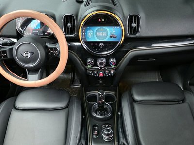 MINI COUNTRYMAN - 5
