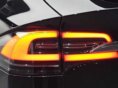 2020 Tesla MODEL X — фото 10