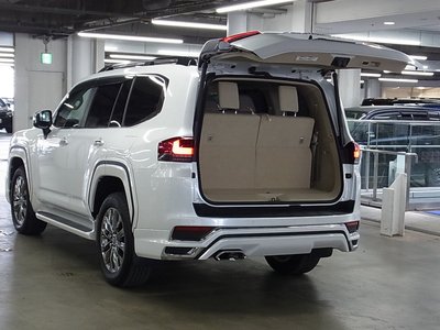 صورة مصغرة 21 لـ 2025 Toyota LAND CRUISER 300