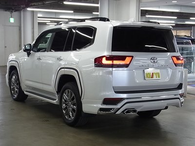 صورة مصغرة 11 لـ 2025 Toyota LAND CRUISER 300