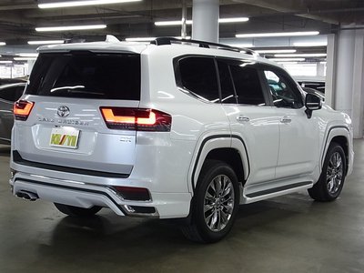 صورة مصغرة 6 لـ 2025 Toyota LAND CRUISER 300