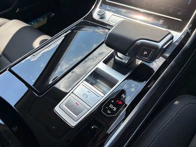 2025 AUDI A8 — миниатюра 15