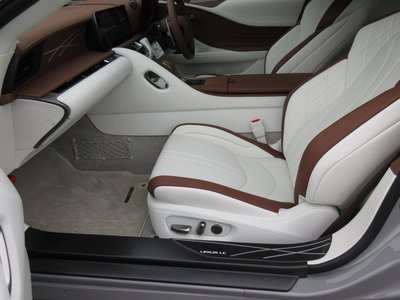 صورة مصغرة 35 لـ 2026 Lexus LC CONVERTIBLE