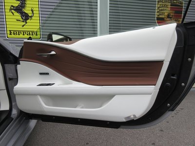 صورة مصغرة 41 لـ 2026 Lexus LC CONVERTIBLE