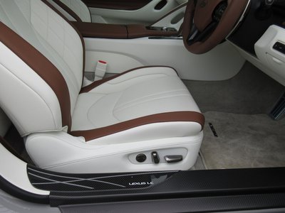 صورة مصغرة 40 لـ 2026 Lexus LC CONVERTIBLE
