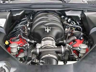 صورة 4 لـ 2014 Maserati GRANTURISMO