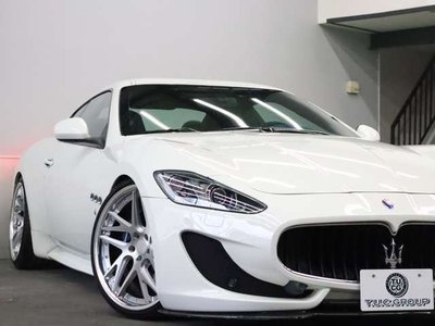 صورة مصغرة 32 لـ 2014 Maserati GRANTURISMO