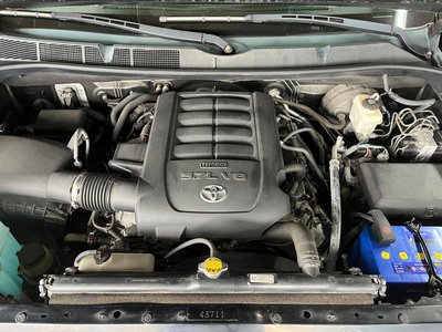 TOYOTA TUNDRA - 10