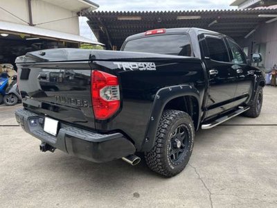 TOYOTA TUNDRA - 4