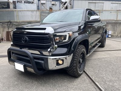 TOYOTA TUNDRA - 1