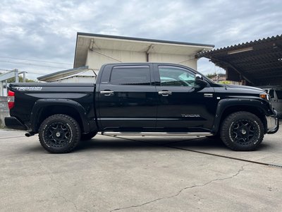 TOYOTA TUNDRA - 7