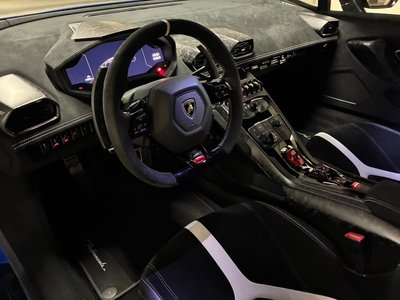 LAMBORGHINI HURACAN - 3