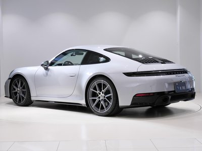 2025 Porsche 911 — миниатюра 18