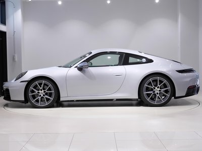 2025 Porsche 911 — миниатюра 19