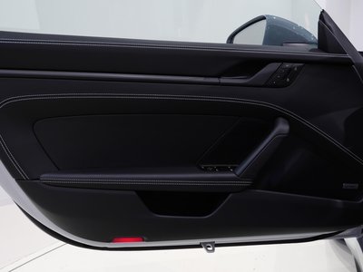 2025 Porsche 911 — миниатюра 38