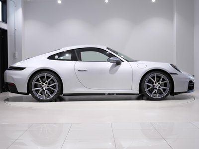 2025 Porsche 911 — миниатюра 25