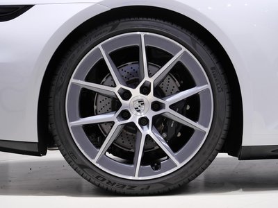 2025 Porsche 911 — миниатюра 26