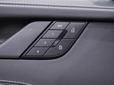 2025 Porsche 911 — миниатюра 40