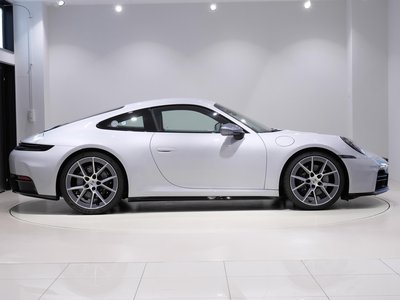 2025 Porsche 911 — миниатюра 11