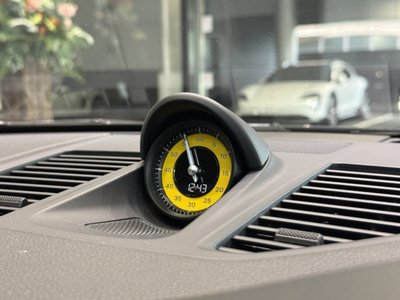 2024 Porsche 911 thumbnail 20