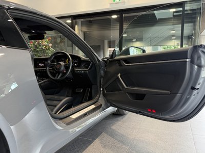 2024 Porsche 911 thumbnail 14