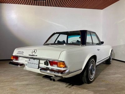MERCEDES-BENZ SL - 10