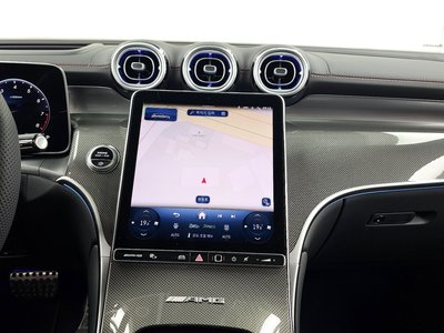 2025 Mercedes-BENZ GLC — миниатюра 20