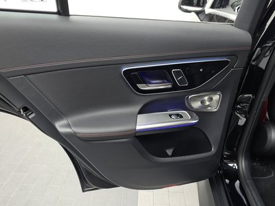 2025 Mercedes-BENZ GLC — миниатюра 15