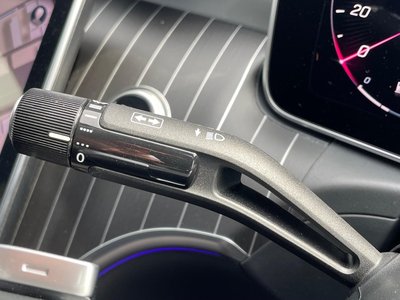 MERCEDES-BENZ C-CLASS - 9