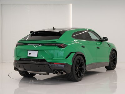 LAMBORGHINI URUS - 5