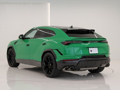 LAMBORGHINI URUS - 7