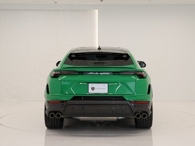 LAMBORGHINI URUS - 6