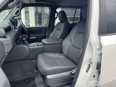 2025 Toyota LAND CRUISER 250 — миниатюра 36