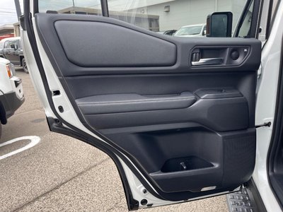 2025 Toyota LAND CRUISER 250 — миниатюра 60