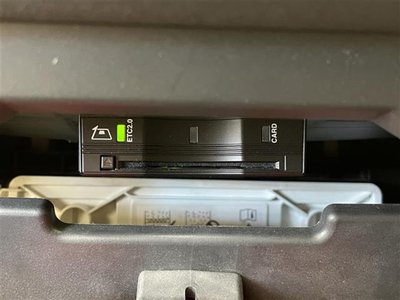 2022 LAND Rover DEFENDER thumbnail 13