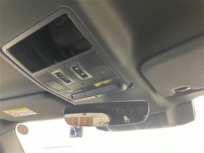 2022 LAND Rover DEFENDER thumbnail 25