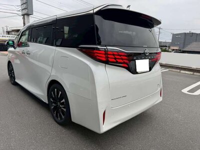 TOYOTA ALPHARD - 4