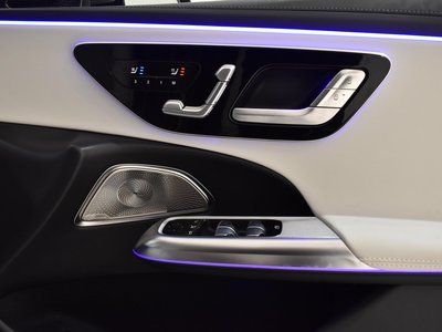 MERCEDES-BENZ E-CLASS - 7