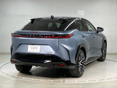 صورة 4 لـ 2023 Lexus RZ