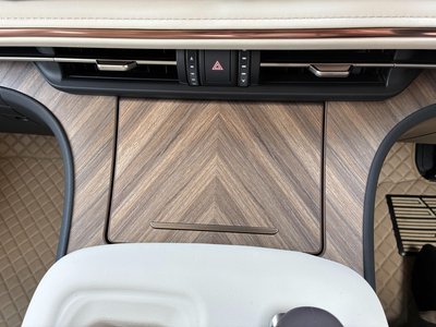 صورة مصغرة 49 لـ 2024 Lexus LM