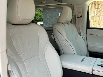 صورة مصغرة 41 لـ 2024 Lexus LM