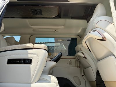 صورة مصغرة 35 لـ 2024 Lexus LM
